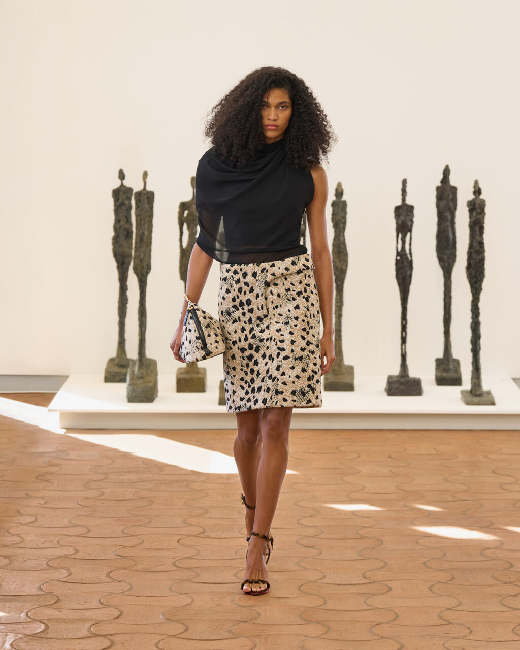 Look 30